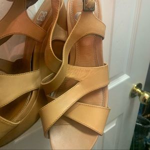 COPY - Nude - Tan - taupe: Gianni Bini 4” wedge